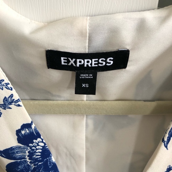 Express Women's Blue Floral Wrap Front Dress X-Small - Picture 3 of 4